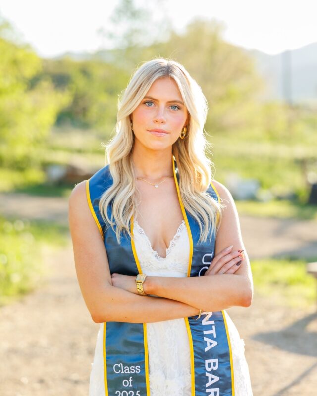 Dream big, work hard, stay focused, and surround yourself with good people!
.
.
.
.
.
#denvergraduationphotographer #portraitphotographer #denverportraitphotographer
