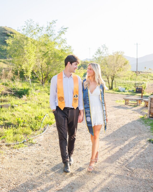 Capped, gowned, and ready to explore the world—side by side.
.
.
.
.
#GraduationAdventureSession #CouplesWhoDreamBig #LoveAndGraduation #couplesphotographer